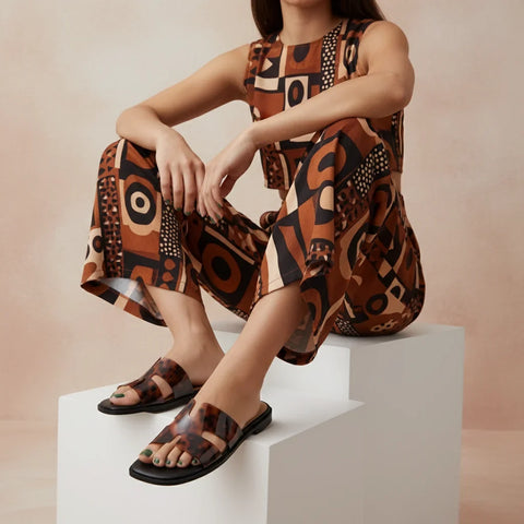 Voyage Cutout Strap Slides