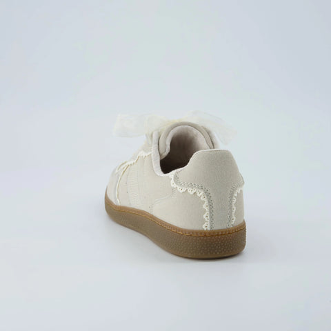 Belinda-K Lace Sneaker